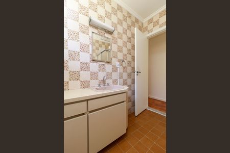 Casa para alugar com 300m², 4 quartos e 2 vagas Casa para alugar com 300m², 4 quartos e 2 vagasBanheiro 2