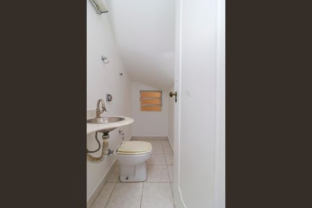Casa para alugar com 300m², 4 quartos e 2 vagas Casa para alugar com 300m², 4 quartos e 2 vagasLavabo