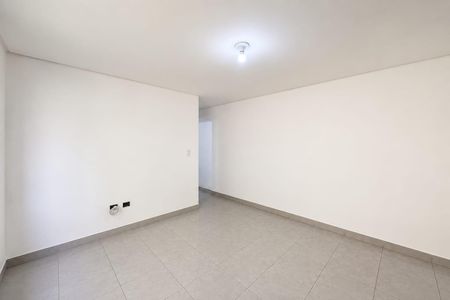 Quarto de casa para alugar com 1 quarto, 60m² em Parque Flamengo, Guarulhos