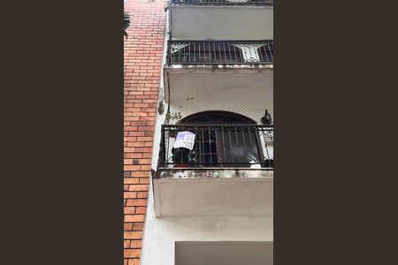 Apartamento à venda com 101m², 2 quartos e 1 vaga Apartamento à venda com 101m², 2 quartos e 1 vagaFachada