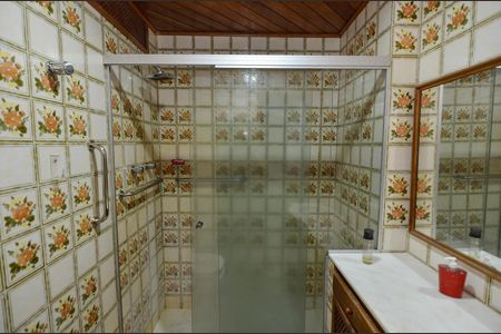 Apartamento à venda com 101m², 2 quartos e 1 vaga Apartamento à venda com 101m², 2 quartos e 1 vagaBanheiro da Suíte