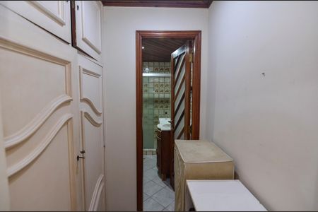 Apartamento à venda com 101m², 2 quartos e 1 vaga Apartamento à venda com 101m², 2 quartos e 1 vagaCloset da Suíte