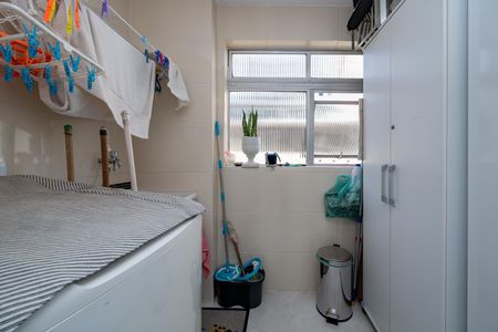 Apartamento à venda com 44m², 1 quarto e 1 vaga Apartamento à venda com 44m², 1 quarto e 1 vagaÁrea de Serviço