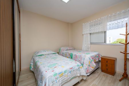 Quarto de apartamento à venda com 1 quarto, 44m² em Vila Guarani, São Paulo