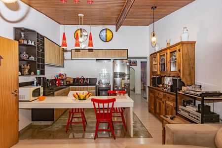 Cozinha 2 de casa à venda com 6 quartos, 340m² em Bosque da Saúde, São Paulo
