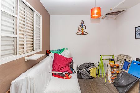 Casa à venda com 340m², 6 quartos e 2 vagas Casa à venda com 340m², 6 quartos e 2 vagasQuarto de Serviço