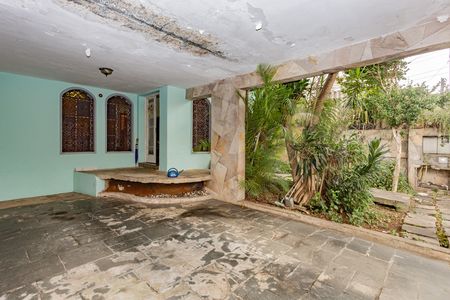 Garagem de casa à venda com 6 quartos, 340m² em Bosque da Saúde, São Paulo