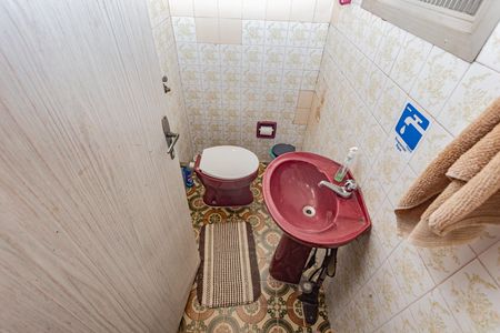 Casa à venda com 340m², 6 quartos e 2 vagas Casa à venda com 340m², 6 quartos e 2 vagasBanheiro do Área comum - Salão de festas