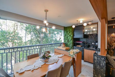 Apartamento para alugar com 105m², 3 quartos e 2 vagas Apartamento para alugar com 105m², 3 quartos e 2 vagasVaranda gourmet