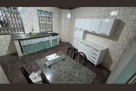 Casa de Condomínio para alugar com 2 quartos, 80m² em Bonsucesso, Rio de Janeiro