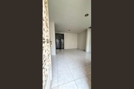 Casa de Condomínio para alugar com 2 quartos, 80m² em Bonsucesso, Rio de Janeiro
