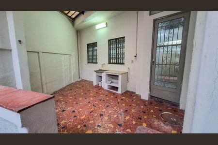 Casa de Condomínio para alugar com 2 quartos, 80m² em Bonsucesso, Rio de Janeiro