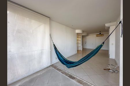 Apartamento para alugar com 123m², 3 quartos e 2 vagas