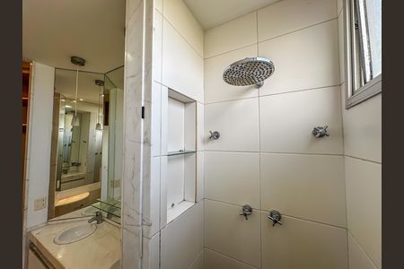 Apartamento para alugar com 123m², 3 quartos e 2 vagas