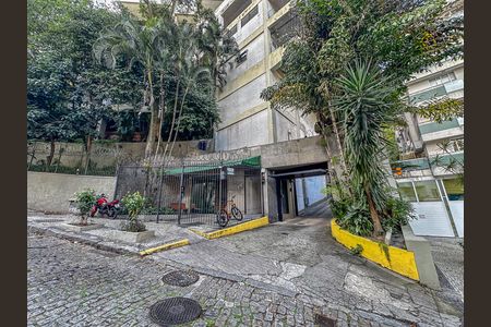 Apartamento para alugar com 123m², 3 quartos e 2 vagas