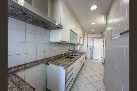 Apartamento para alugar com 123m², 3 quartos e 2 vagas