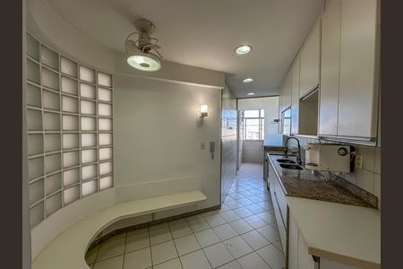 Apartamento para alugar com 123m², 3 quartos e 2 vagas