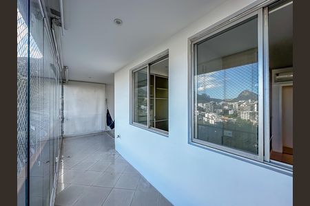 Apartamento para alugar com 123m², 3 quartos e 2 vagas