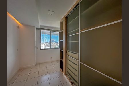 Apartamento para alugar com 123m², 3 quartos e 2 vagas