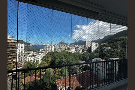 Apartamento para alugar com 123m², 3 quartos e 2 vagas