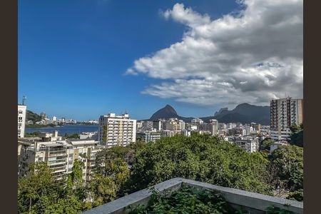 Apartamento para alugar com 123m², 3 quartos e 2 vagas