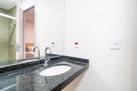 Apartamento para alugar com 43m², 2 quartos e sem vaga Apartamento para alugar com 43m², 2 quartos e sem vagaBanheiro da Suíte 1