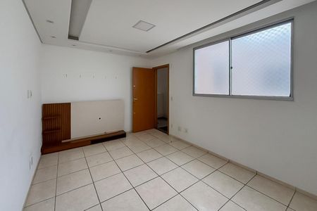 Apartamento à venda com 2 quartos, 44m² em Califórnia, Contagem