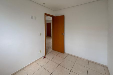 Apartamento à venda com 2 quartos, 44m² em Califórnia, Contagem