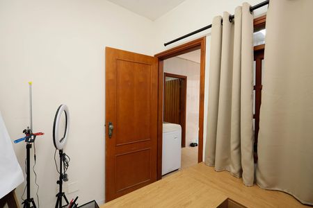 Casa de condomínio à venda com 459m², 4 quartos e 5 vagasQuarto 5