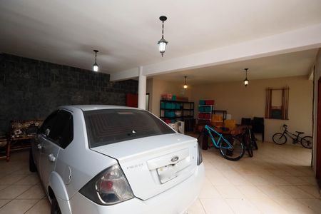 Casa de condomínio à venda com 459m², 4 quartos e 5 vagasGaragem