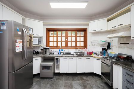 Casa de condomínio à venda com 459m², 4 quartos e 5 vagasCozinha - Armários