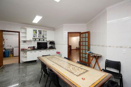 Casa de condomínio à venda com 459m², 4 quartos e 5 vagasCozinha - Armários