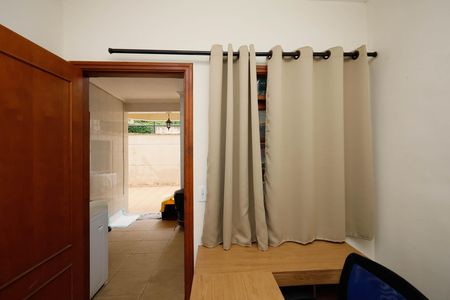 Casa de condomínio à venda com 459m², 4 quartos e 5 vagasQuarto 5