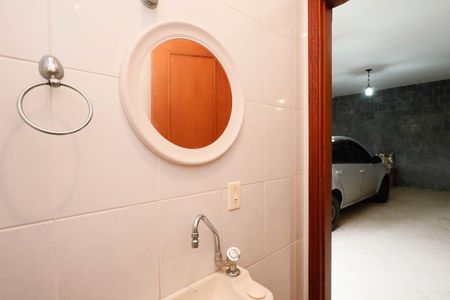 Casa de condomínio à venda com 459m², 4 quartos e 5 vagasLavabo 2