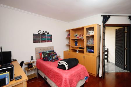 Casa de condomínio à venda com 459m², 4 quartos e 5 vagasSuíte 3