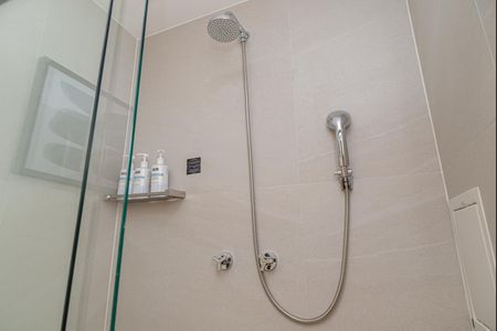 Studio para alugar com 27m², 1 quarto e sem vaga Studio para alugar com 27m², 1 quarto e sem vagaBanheiro