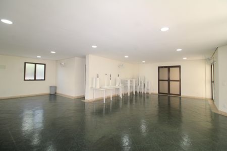 Apartamento para alugar com 59m², 2 quartos e 1 vagaÁrea Comum
