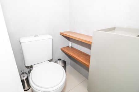Apartamento para alugar com 200m², 4 quartos e 3 vagas Apartamento para alugar com 200m², 4 quartos e 3 vagasSegundo Lavabo