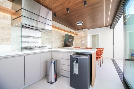 Apartamento para alugar com 200m², 4 quartos e 3 vagas Apartamento para alugar com 200m², 4 quartos e 3 vagasCobertura