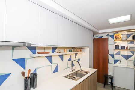 Apartamento para alugar com 200m², 4 quartos e 3 vagas Apartamento para alugar com 200m², 4 quartos e 3 vagasCozinha