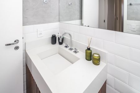 Apartamento para alugar com 200m², 4 quartos e 3 vagas Apartamento para alugar com 200m², 4 quartos e 3 vagasBanheiro