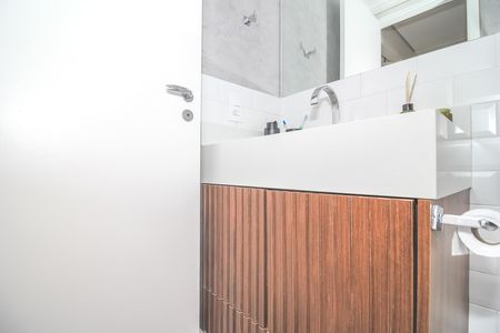 Apartamento para alugar com 200m², 4 quartos e 3 vagas Apartamento para alugar com 200m², 4 quartos e 3 vagasBanheiro