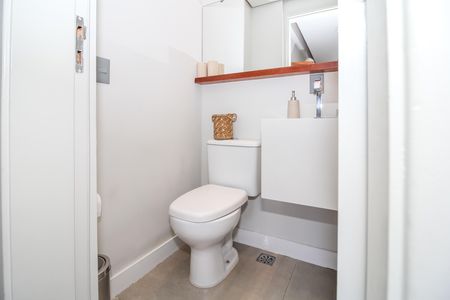Apartamento para alugar com 200m², 4 quartos e 3 vagas Apartamento para alugar com 200m², 4 quartos e 3 vagaslavabo