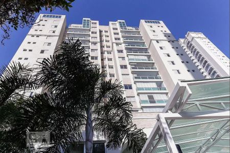 Apartamento para alugar com 200m², 4 quartos e 3 vagas Apartamento para alugar com 200m², 4 quartos e 3 vagasFachada