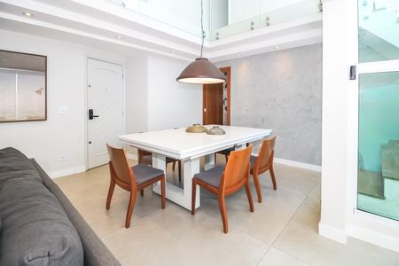 Sala de apartamento para alugar com 4 quartos, 200m² em Vila Romana, São Paulo