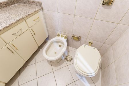 Apartamento para alugar com 120m², 3 quartos e 2 vagas Apartamento para alugar com 120m², 3 quartos e 2 vagasBanheiro da Suíte