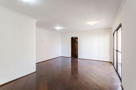 Sala de apartamento para alugar com 3 quartos, 130m² em Indianópolis, São Paulo