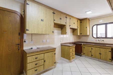 Apartamento para alugar com 120m², 3 quartos e 2 vagas Apartamento para alugar com 120m², 3 quartos e 2 vagasCozinha