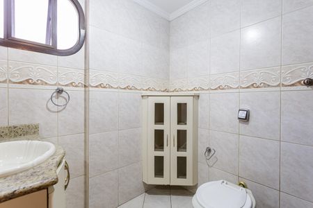 Apartamento para alugar com 120m², 3 quartos e 2 vagas Apartamento para alugar com 120m², 3 quartos e 2 vagasBanheiro Social