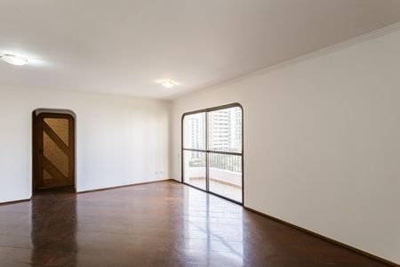 Sala de apartamento para alugar com 3 quartos, 130m² em Indianópolis, São Paulo